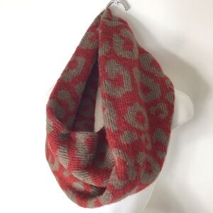 Look infinity knit scarf Print Infinity Scarf in Rust and Taupe